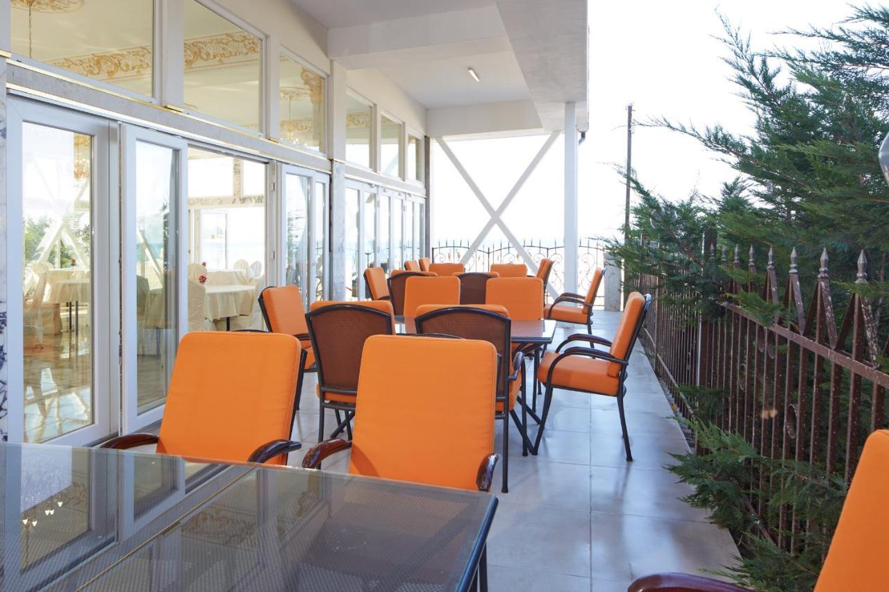 Hotel Amore Beach Elenite Exteriör bild